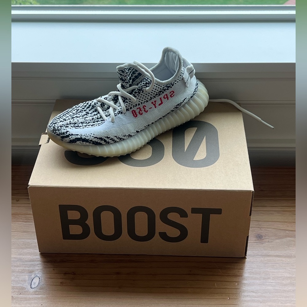 Yeezy boost 350 zebras